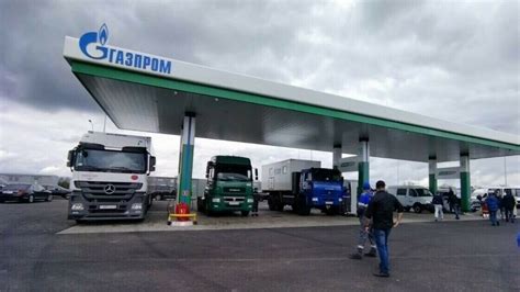 Вторая группа станций с сервисными кассами: