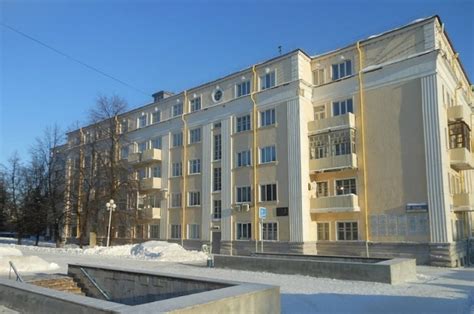 История высокого дома в Сургуте