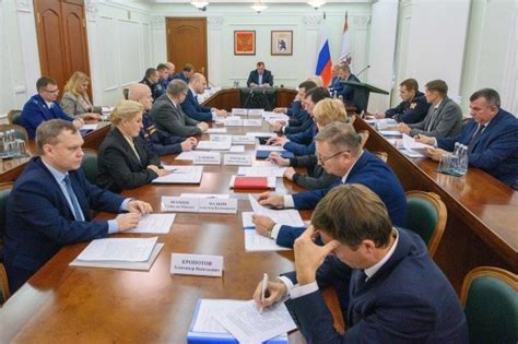 Какие дополнительные меры безопасности можно предпринять в лифте для детей