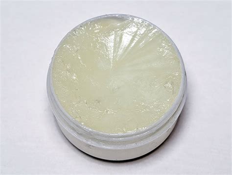 Как правильно хранить вазелин