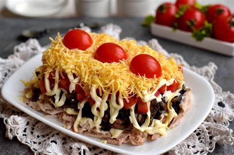 Как приготовить идеальный салат к мясу по французски: лучшие рецепты