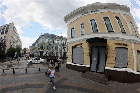 Количество предприятий и магазинов на главной улице