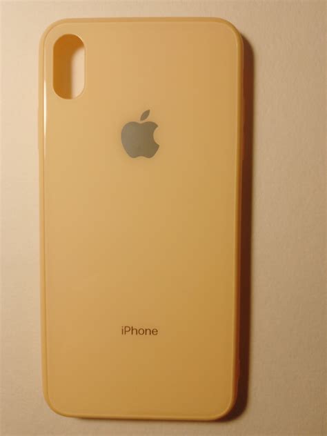 Крупный и яркий: айфон XS Max в жизни Лил Пипа
