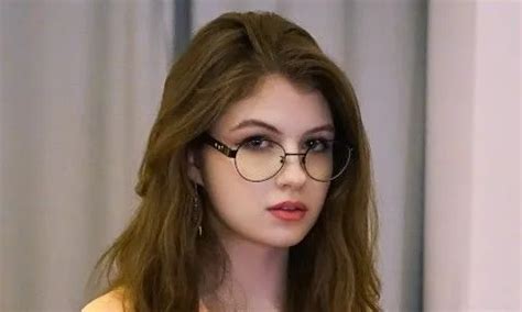 Мигурт Лина Друзья, муж, романы, семейное положение