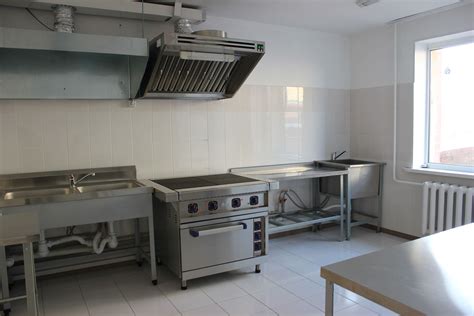 Особенности выбора светорассеивающей конструкции для помещения пищеблока