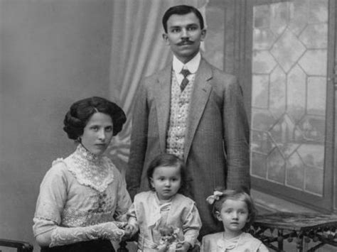 Откуда появилась фамилия Доберштейн