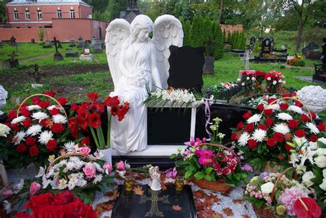 Правила выбора конфет для возложения на могилу