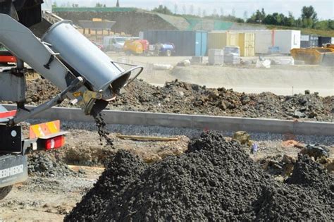 Преимущества использования жесткого бетона