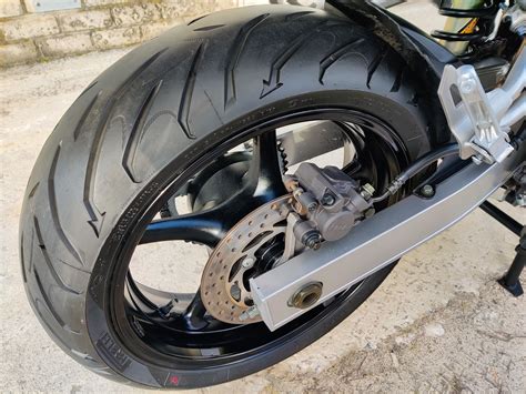 Рекомендации от производителя по давлению в шинах мотоцикла Yamaha FZ6