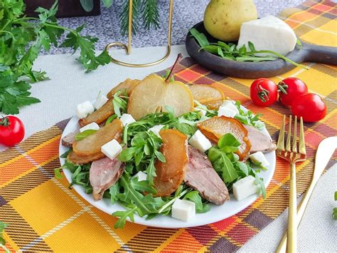Рецепт 2: Салат с утиной грудкой и грушей