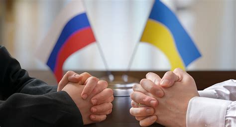 Связь Крячунов с Россией и Украиной