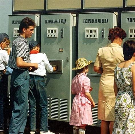 Сиропы в автоматах с газировкой в СССР: популярность, происхождение и традиции