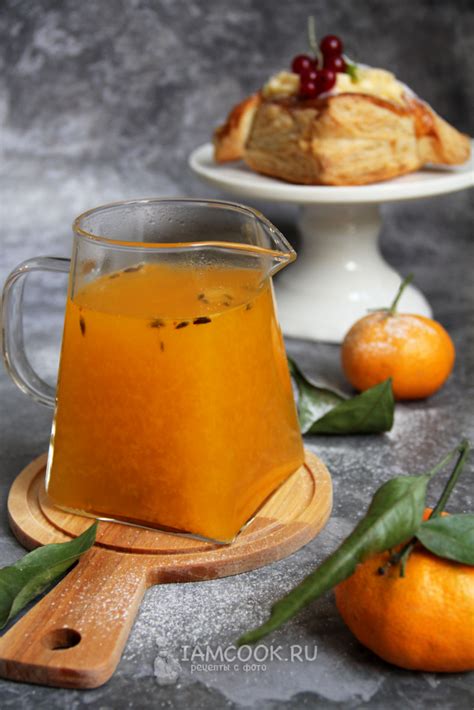 Ягодный компот с облепихой и клюквой